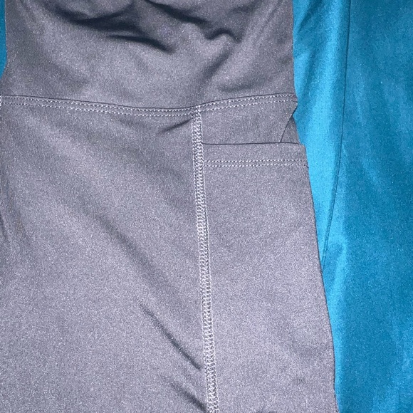 Bally Leggings - Picture 1 of 4